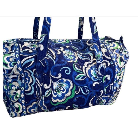 Vera Bradley Large Duffle Blue Mediterranean Retired 2008 - Picture 1 of 13